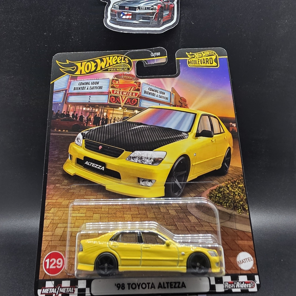 '98 Toyota Altezza - Yellow
